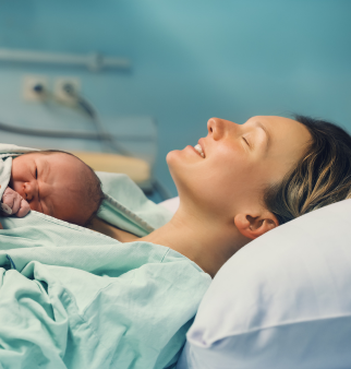 Visites à la maternité : stop ou encore ?